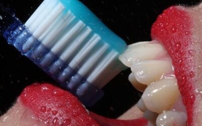 Hábitos que transforman tu salud bucal y tu vida